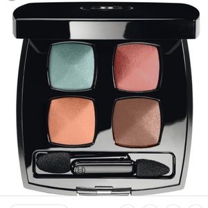 CHANEL eyeshadow
